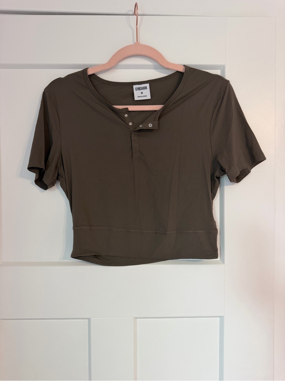 Gymshark Olive Green Snap-Front Cropped Tee